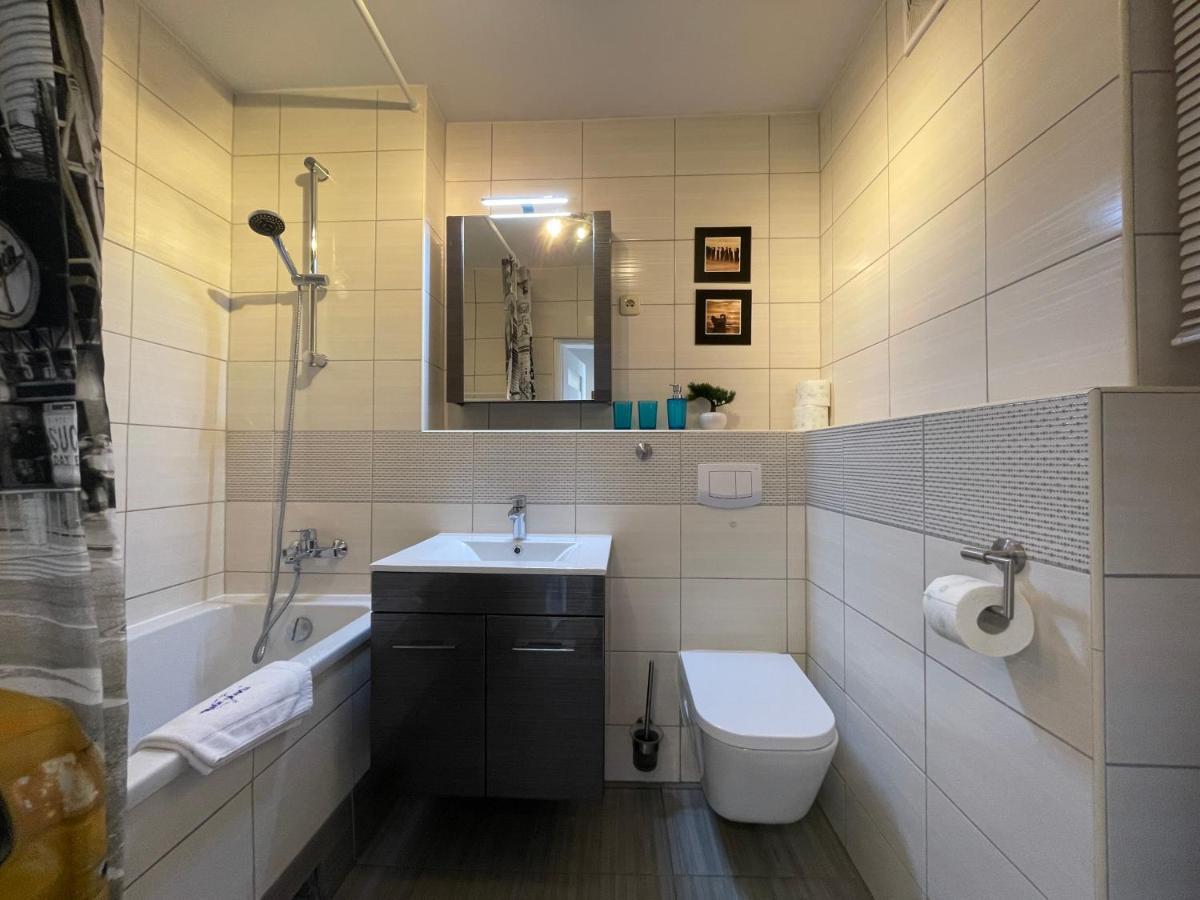 Wolin-Travel Apartament Dom Przy Parku Miedzyzdroje Extérieur photo